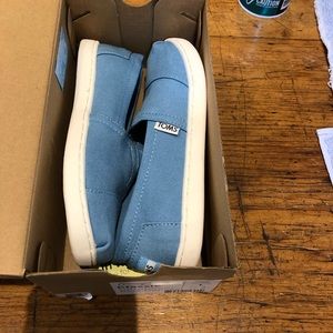 Brand new Toms shoes for kids